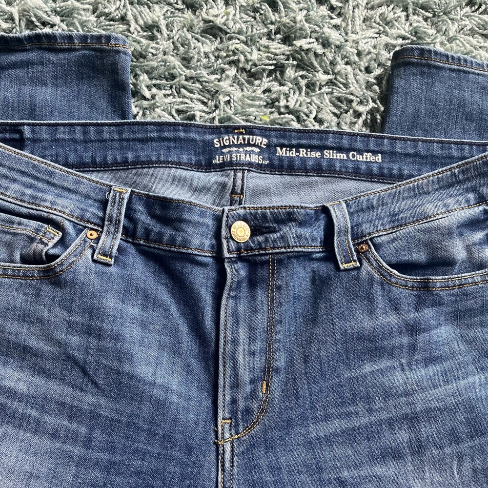 Womens Levi Strauss Signature Mid-Rise Slim Cuffed jeans